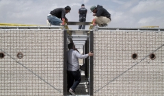 مدارس ساخته شده ازداربست و شن و ماسه برای کودکان پناهنده در اردن-اختصاصی 808 مدارس ساخته شده ازداربست و شن و ماسه برای کودکان پناهنده در اردن-اختصاصی 808