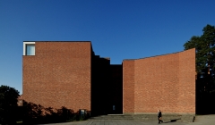 ساختمان دانشگاه Jyväskylä ساختمان دانشگاه Jyväskylä -آلوار آلتو (پروژه4)