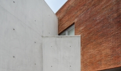 ایستگاه آتش نشانی و بازداشتگاه های سانتو تیرسو-آلوارو سیزا(پروژه8)