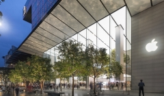 Apple Opens its First Flagship Store in Singapore Apple Opens its First Flagship Store in Singapore