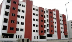 مسکن بر سر دو راهی