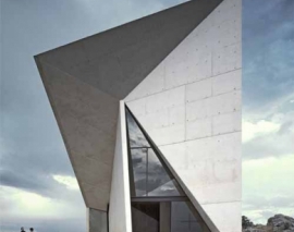 بناهای مدرن و با معماری متفاوت 