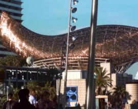 ساختمانی شبیه ماهی از فرانک گری 