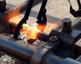  عملیات فورجینگ سر به سر میلگرد در ستونها به صورت پیوسته