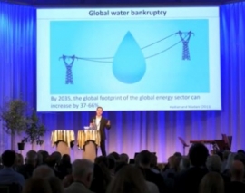 سخنرانی کاوه مدنی در کنفرانس سالانه انجمن بین المللی آکادمی های مهندسی و علوم تکنولوژی