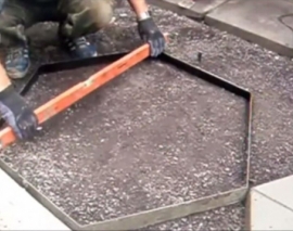 اجرای موزاییک 6 ضلعی با قالب بتن در جاریز برای کفسازی پیاده رو ها