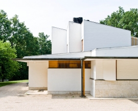 خانه  کوچک  Louis Carré-آلوار آلتو (پروژه9)