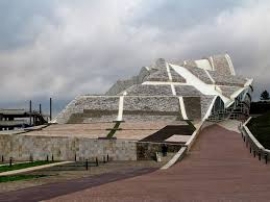 Città della-پیتر آیزنمن(پروژه2)
