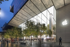 Apple Opens its First Flagship Store in Singapore