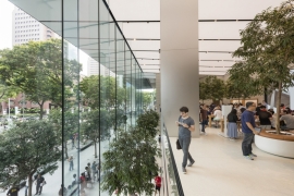 Apple Opens its First Flagship Store in Singapore