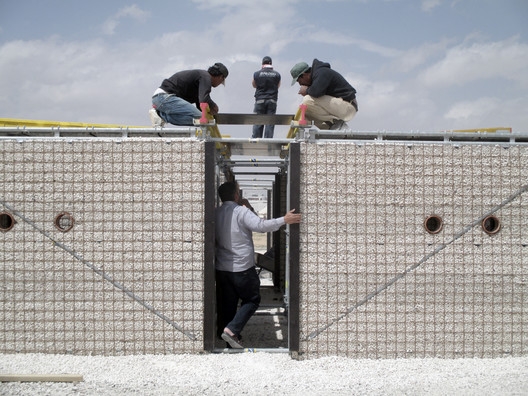 مدارس ساخته شده ازداربست و شن و ماسه  برای کودکان پناهنده در اردن-اختصاصی 808